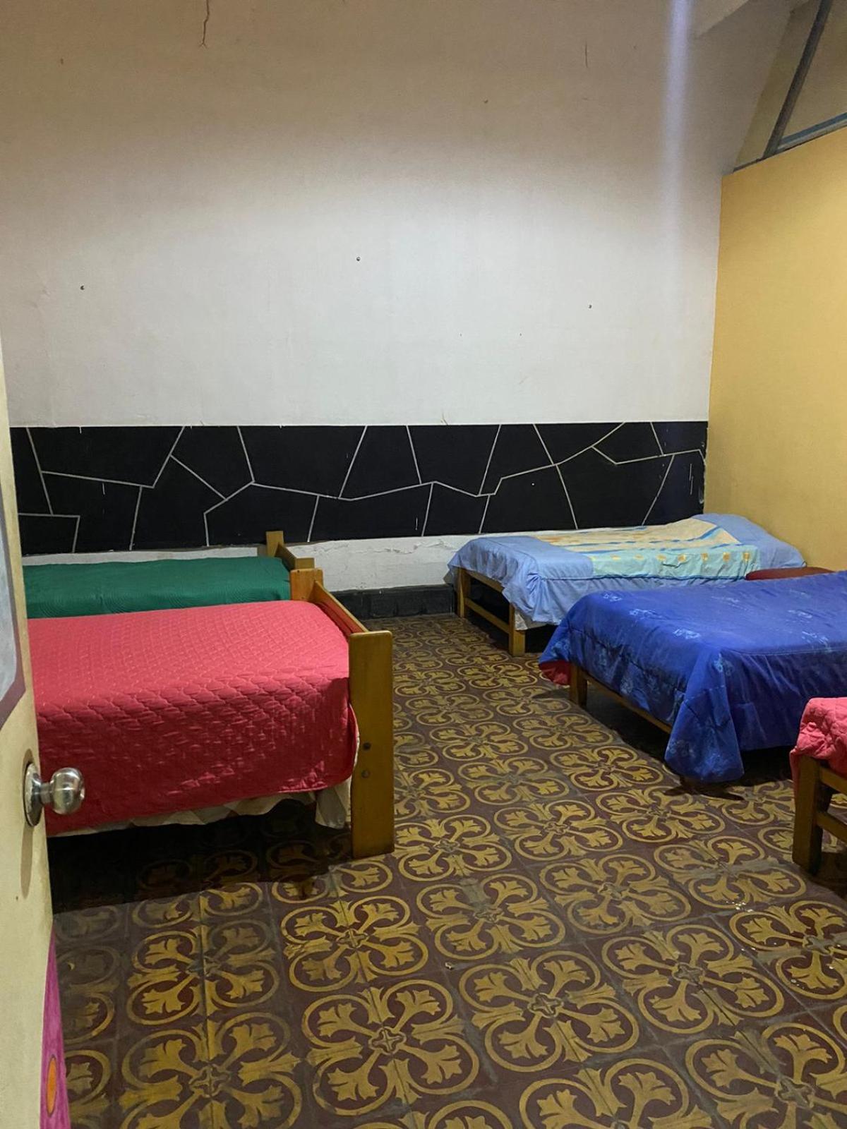 Garden Guest House Trujillo Luaran gambar